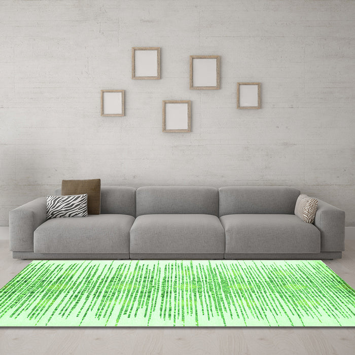 Machine Washable Abstract Green Contemporary Area Rugs in a Living Room,, wshcon1468grn