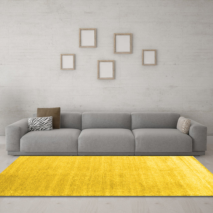 Machine Washable Abstract Yellow Contemporary Rug in a Living Room, wshcon1479yw