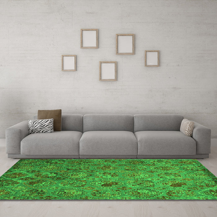 Machine Washable Abstract Green Contemporary Area Rugs in a Living Room,, wshcon1480grn