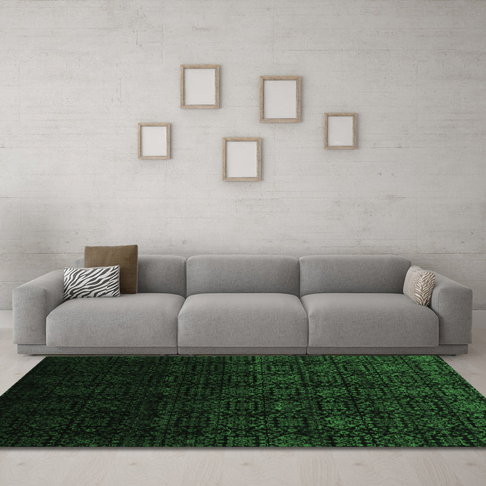 Machine Washable Abstract Emerald Green Contemporary Area Rugs in a Living Room,, wshcon1484emgrn