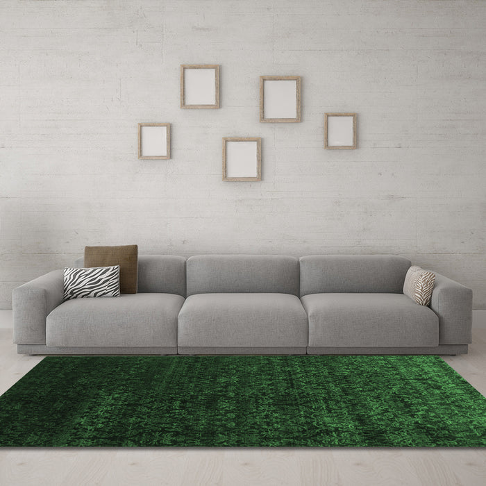 Machine Washable Abstract Emerald Green Contemporary Area Rugs in a Living Room,, wshcon1485emgrn
