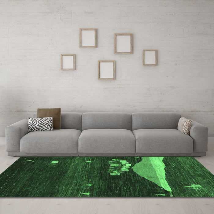 Machine Washable Abstract Emerald Green Contemporary Area Rugs in a Living Room,, wshcon1489emgrn