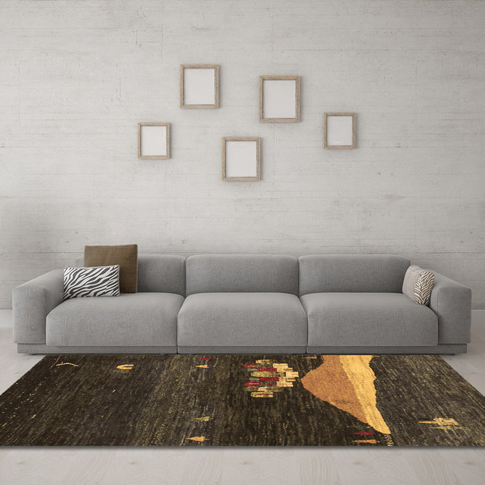 Machine Washable Abstract Brown Contemporary Rug in a Living Room,, wshcon1489brn