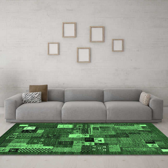 Machine Washable Abstract Emerald Green Contemporary Area Rugs in a Living Room,, wshcon1491emgrn