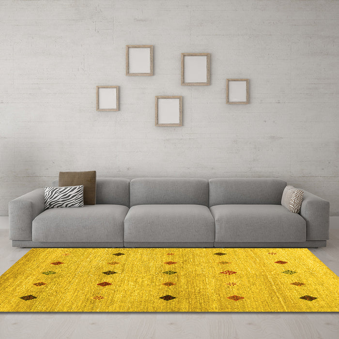 Machine Washable Abstract Yellow Contemporary Rug in a Living Room, wshcon1493yw