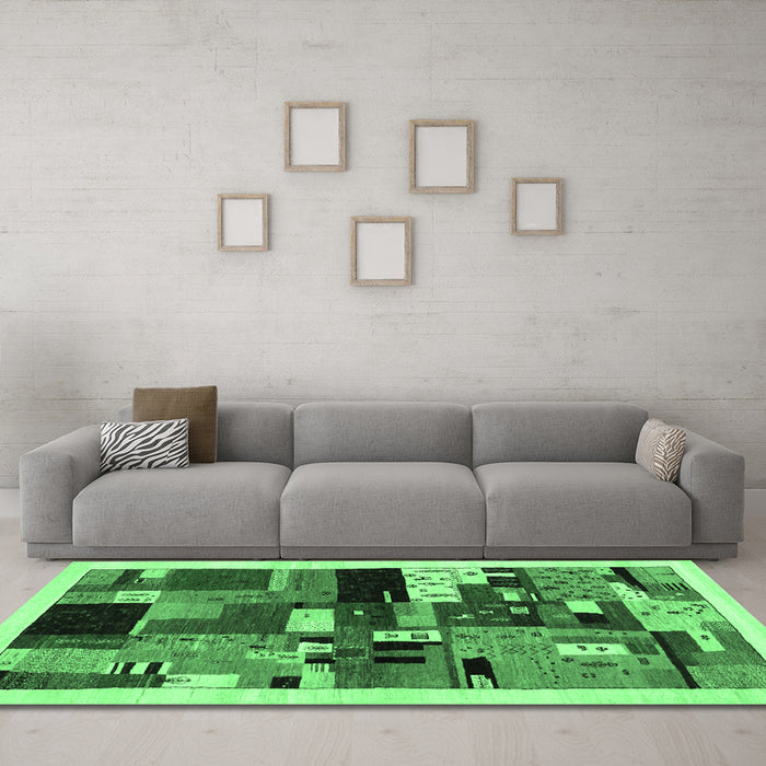 Machine Washable Abstract Emerald Green Contemporary Area Rugs in a Living Room,, wshcon1494emgrn