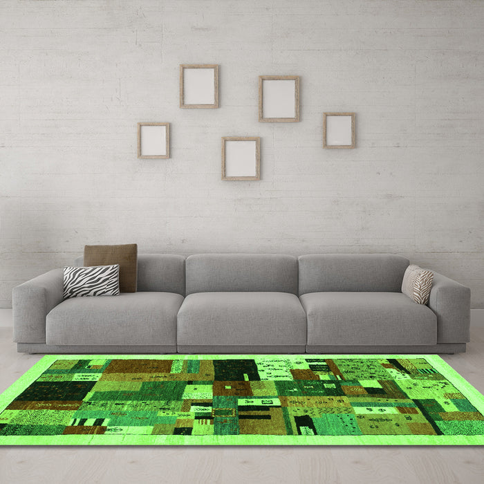 Machine Washable Abstract Green Contemporary Area Rugs in a Living Room,, wshcon1494grn