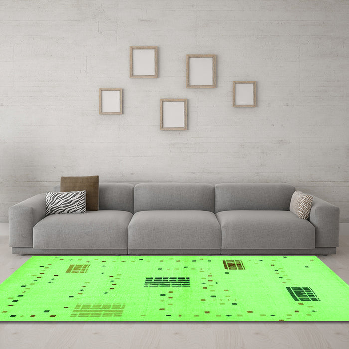 Machine Washable Solid Green Modern Area Rugs in a Living Room,, wshcon1495grn