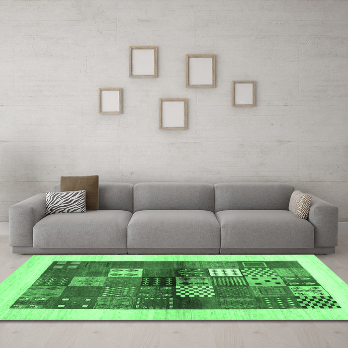 Machine Washable Abstract Emerald Green Contemporary Area Rugs in a Living Room,, wshcon1500emgrn