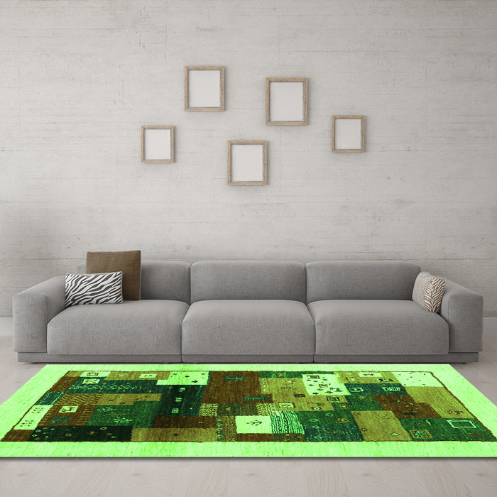 Machine Washable Abstract Green Contemporary Area Rugs in a Living Room,, wshcon1504grn