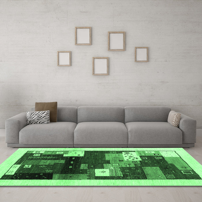 Machine Washable Abstract Emerald Green Contemporary Area Rugs in a Living Room,, wshcon1504emgrn