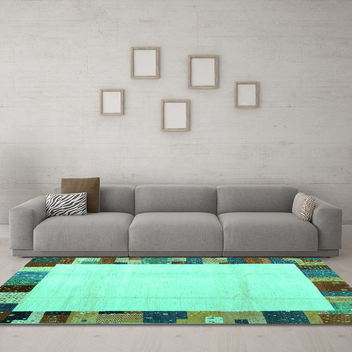 Machine Washable Solid Turquoise Modern Area Rugs in a Living Room,, wshcon1513turq