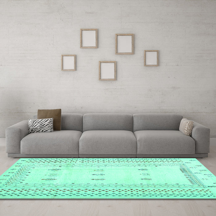 Machine Washable Solid Turquoise Modern Area Rugs in a Living Room,, wshcon1516turq