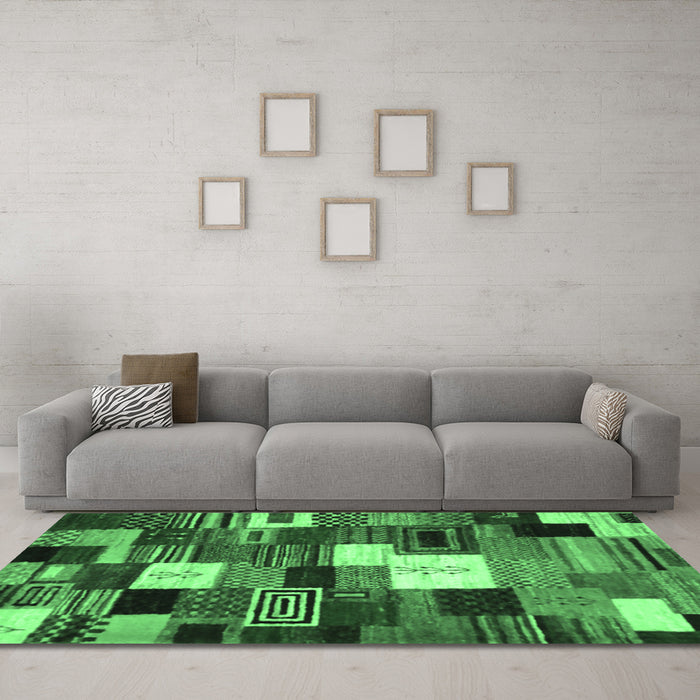 Machine Washable Abstract Emerald Green Contemporary Area Rugs in a Living Room,, wshcon1519emgrn