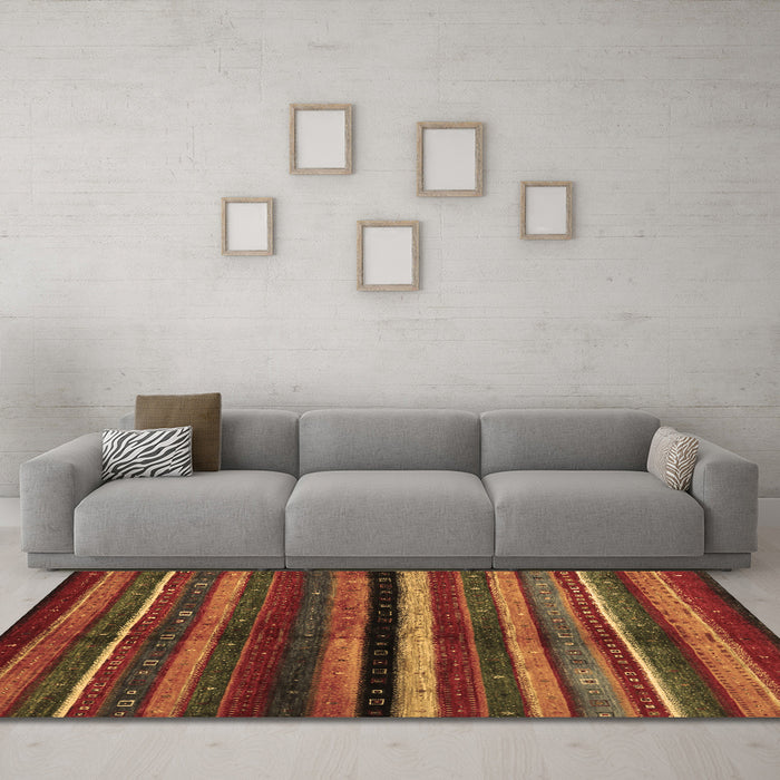 Machine Washable Abstract Brown Contemporary Rug in a Living Room,, wshcon1521brn