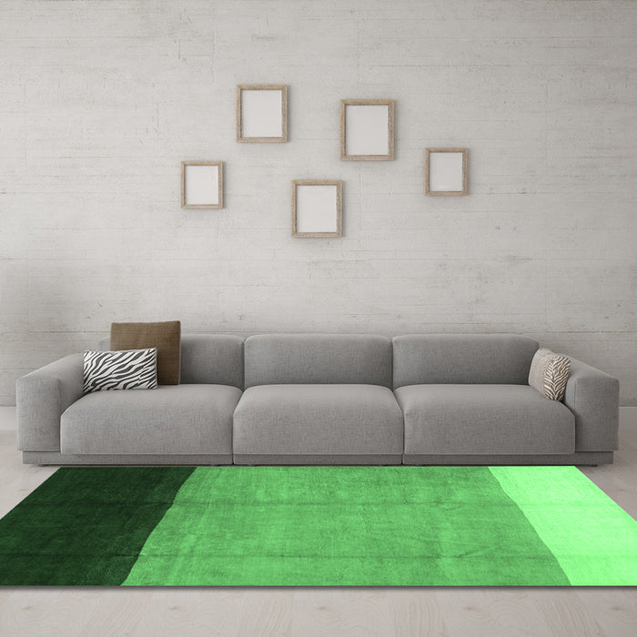 Machine Washable Abstract Emerald Green Contemporary Area Rugs in a Living Room,, wshcon1524emgrn
