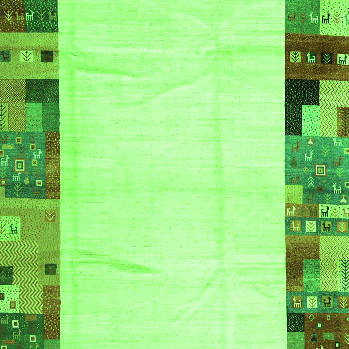 Serging Thickness of Machine Washable Solid Green Modern Area Rugs, wshcon1526grn