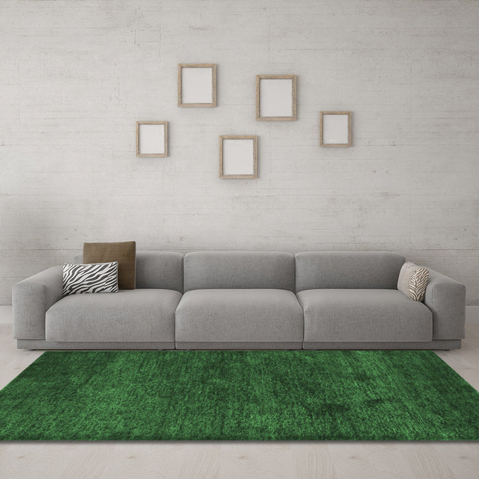Machine Washable Abstract Emerald Green Contemporary Area Rugs in a Living Room,, wshcon1528emgrn