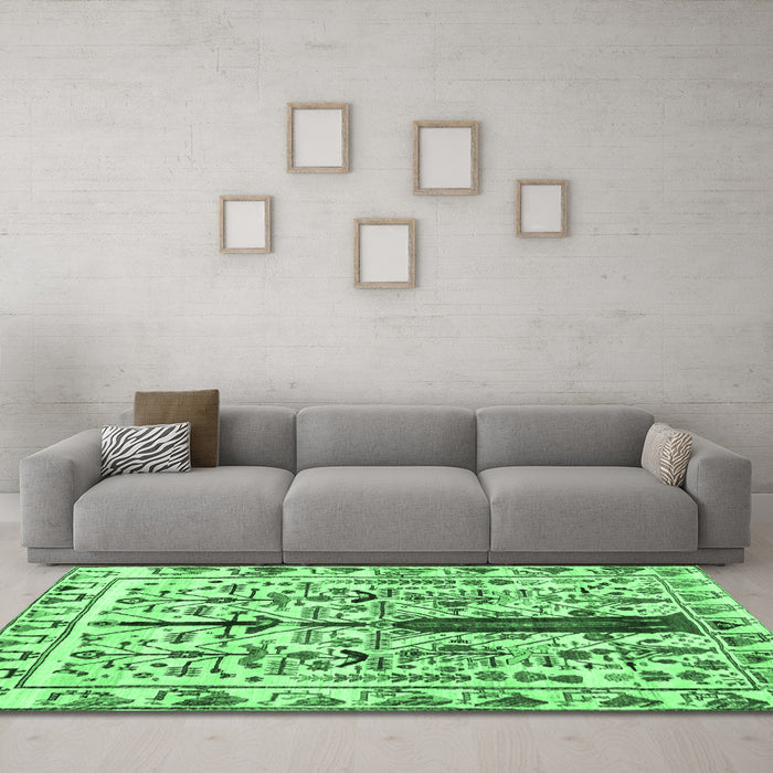 Machine Washable Abstract Emerald Green Contemporary Area Rugs in a Living Room,, wshcon1529emgrn