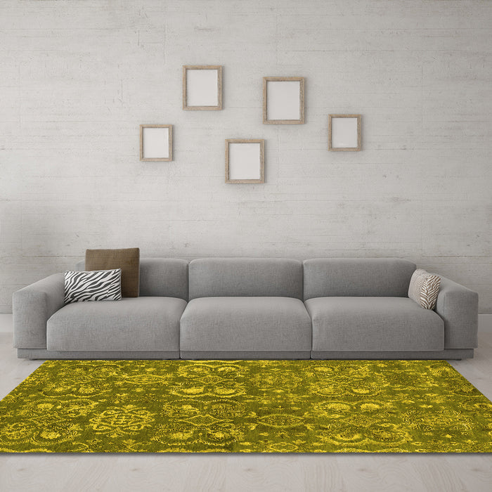 Machine Washable Abstract Yellow Contemporary Rug in a Living Room, wshcon1530yw