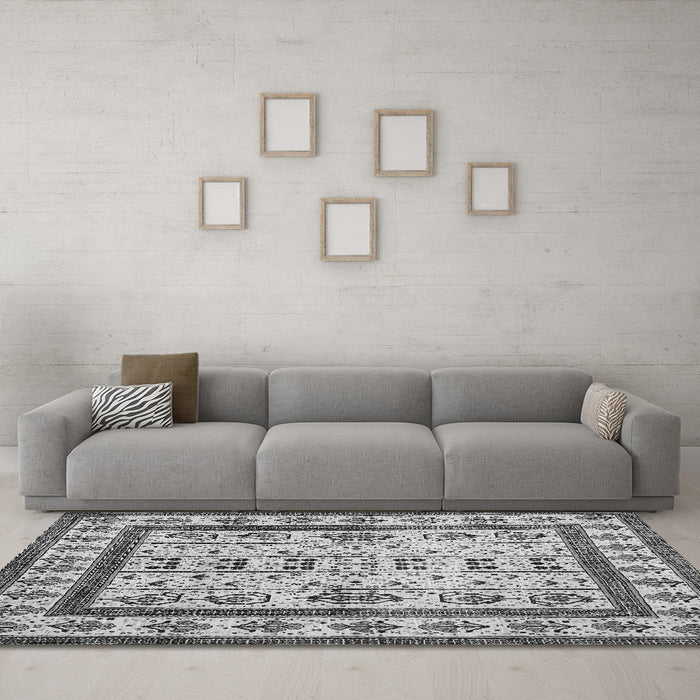 Machine Washable Abstract Gray Contemporary Rug in a Living Room,, wshcon1533gry