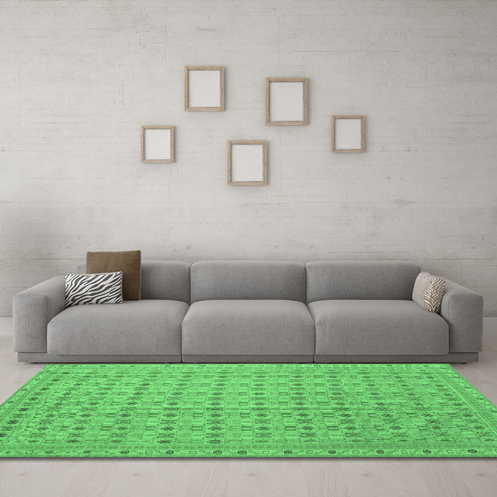 Machine Washable Abstract Emerald Green Contemporary Area Rugs in a Living Room,, wshcon1545emgrn
