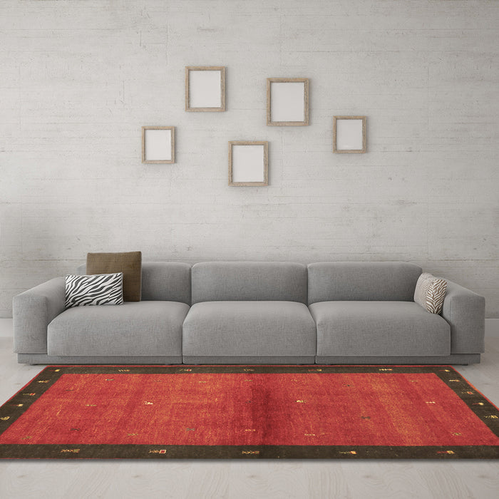 Machine Washable Abstract Brown Contemporary Rug in a Living Room,, wshcon1548brn