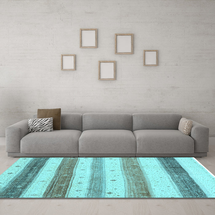 Machine Washable Solid Light Blue Modern Rug in a Living Room, wshcon1552lblu