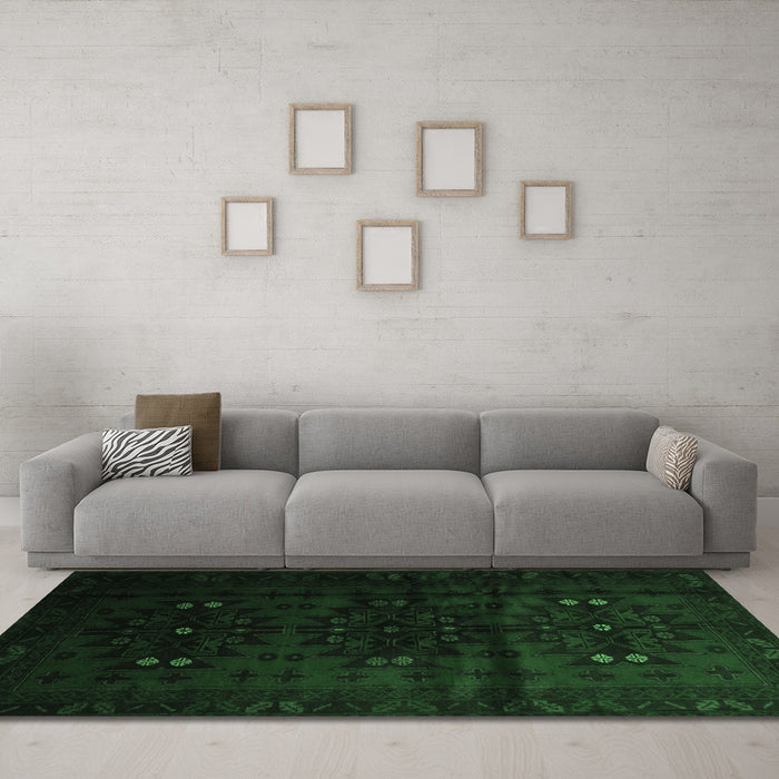 Machine Washable Abstract Emerald Green Contemporary Area Rugs in a Living Room,, wshcon1554emgrn