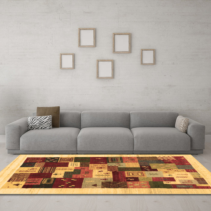 Machine Washable Abstract Brown Contemporary Rug in a Living Room,, wshcon1559brn