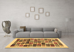 Machine Washable Abstract Brown Contemporary Rug in a Living Room,, wshcon1560brn