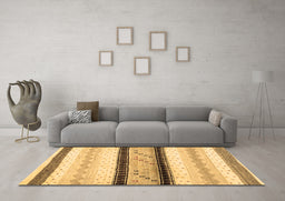 Machine Washable Abstract Brown Contemporary Rug in a Living Room,, wshcon1561brn