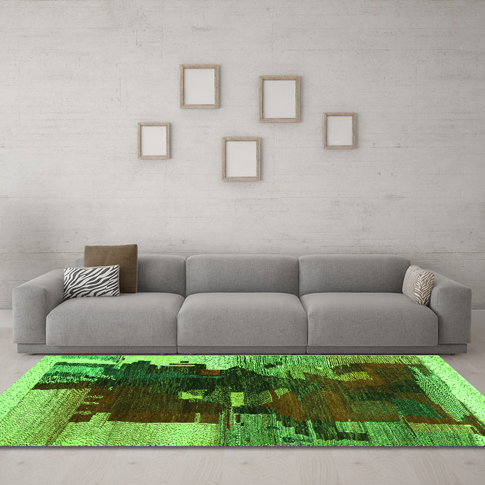 Machine Washable Abstract Green Contemporary Area Rugs in a Living Room,, wshcon1563grn