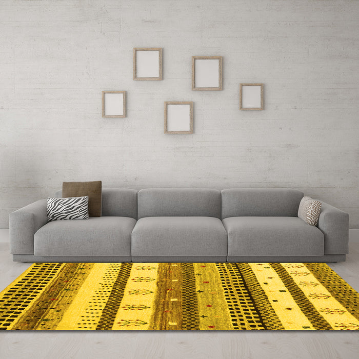 Machine Washable Abstract Yellow Contemporary Rug in a Living Room, wshcon1566yw