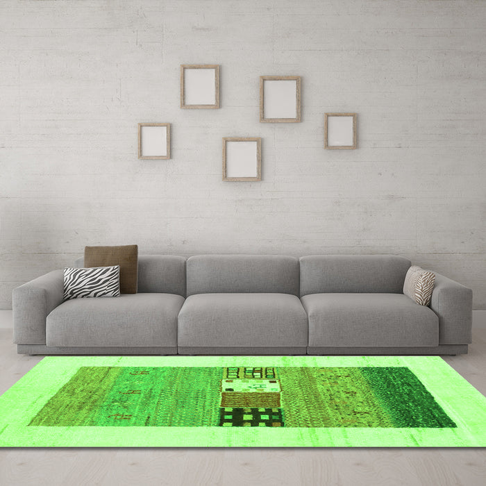 Machine Washable Solid Green Modern Area Rugs in a Living Room,, wshcon1567grn
