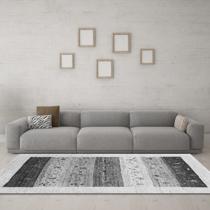 Machine Washable Solid Gray Modern Rug in a Living Room,, wshcon1568gry