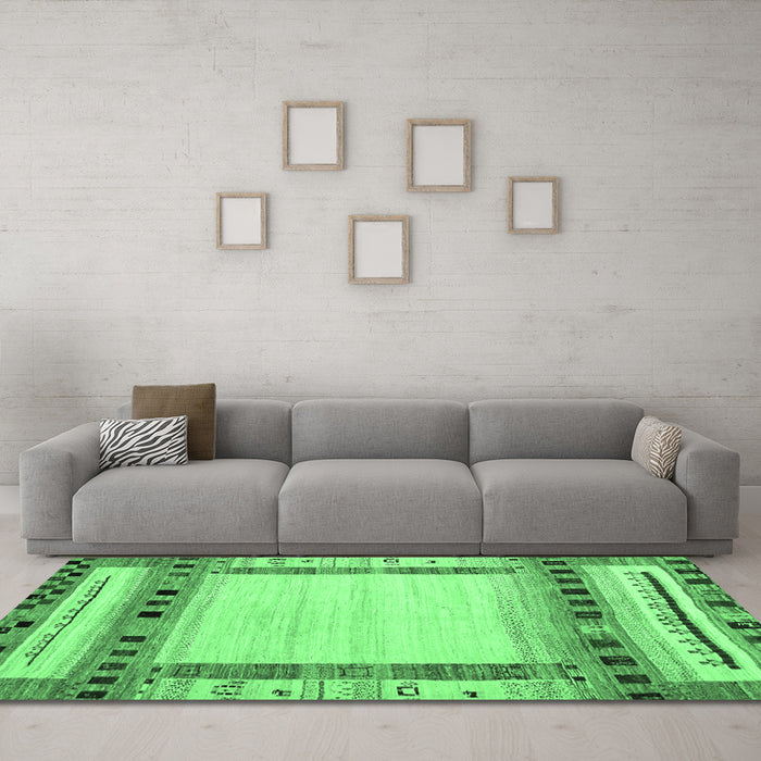 Machine Washable Abstract Emerald Green Contemporary Area Rugs in a Living Room,, wshcon1569emgrn