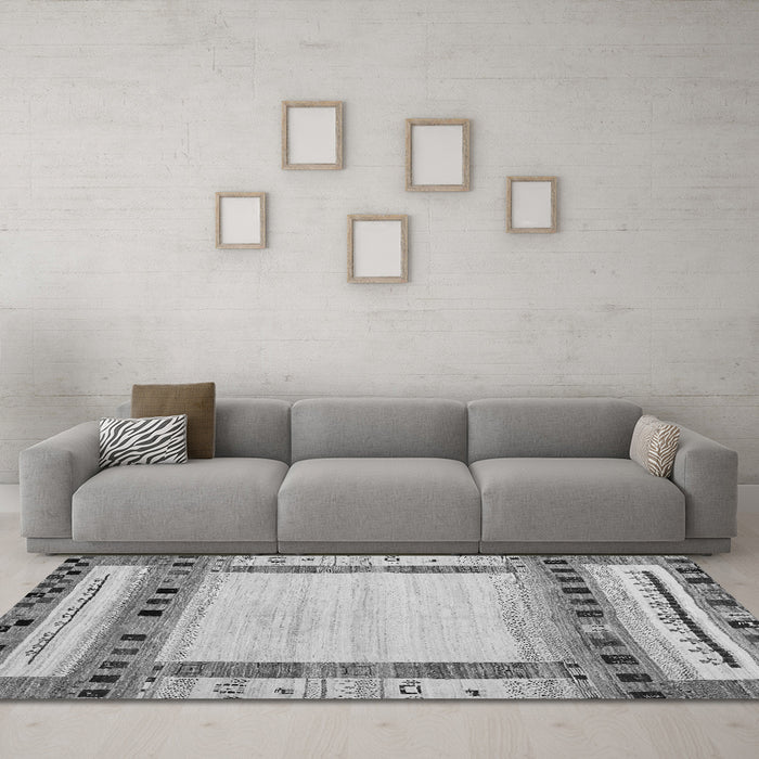 Machine Washable Abstract Gray Contemporary Rug in a Living Room,, wshcon1569gry