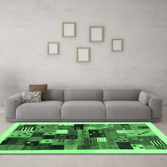 Machine Washable Abstract Emerald Green Contemporary Area Rugs in a Living Room,, wshcon1573emgrn