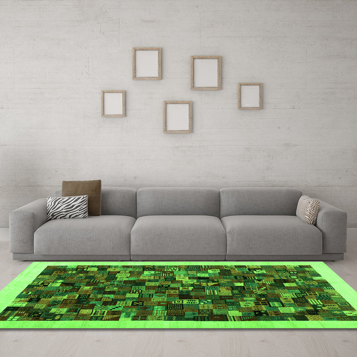 Machine Washable Abstract Green Contemporary Area Rugs in a Living Room,, wshcon1575grn