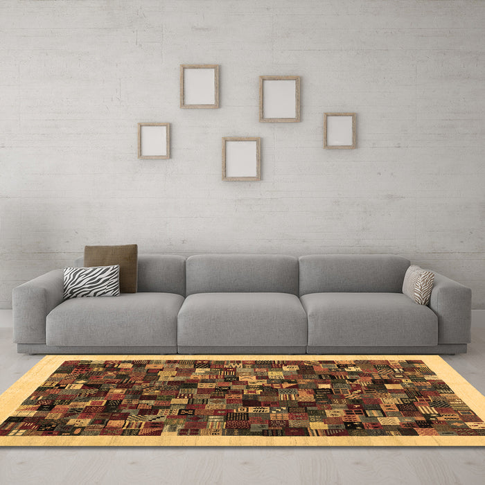 Machine Washable Abstract Brown Contemporary Rug in a Living Room,, wshcon1575brn