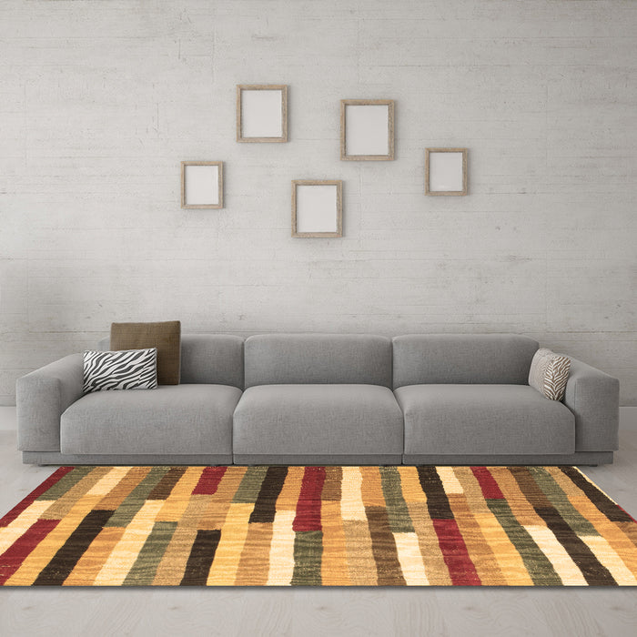 Machine Washable Abstract Brown Contemporary Rug in a Living Room,, wshcon1579brn