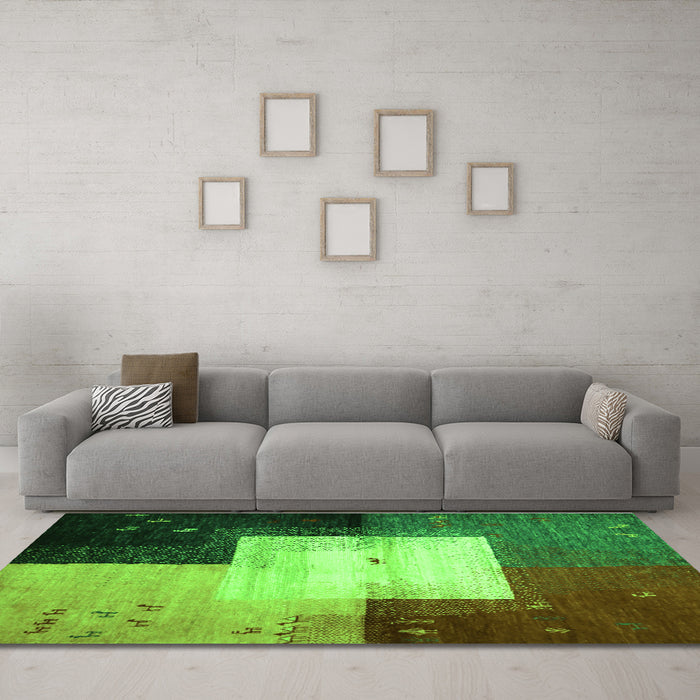 Machine Washable Abstract Green Contemporary Area Rugs in a Living Room,, wshcon1583grn