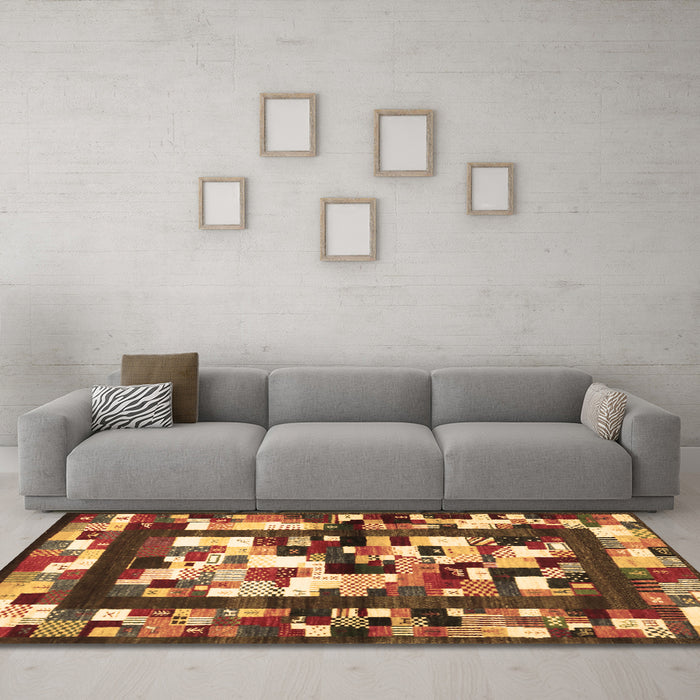 Machine Washable Abstract Brown Contemporary Rug in a Living Room,, wshcon1585brn