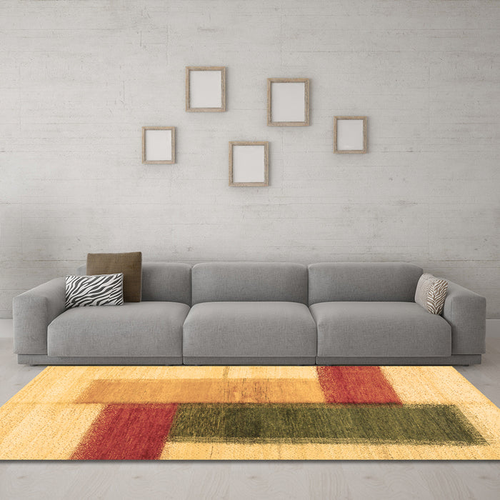 Machine Washable Abstract Brown Contemporary Rug in a Living Room,, wshcon1587brn