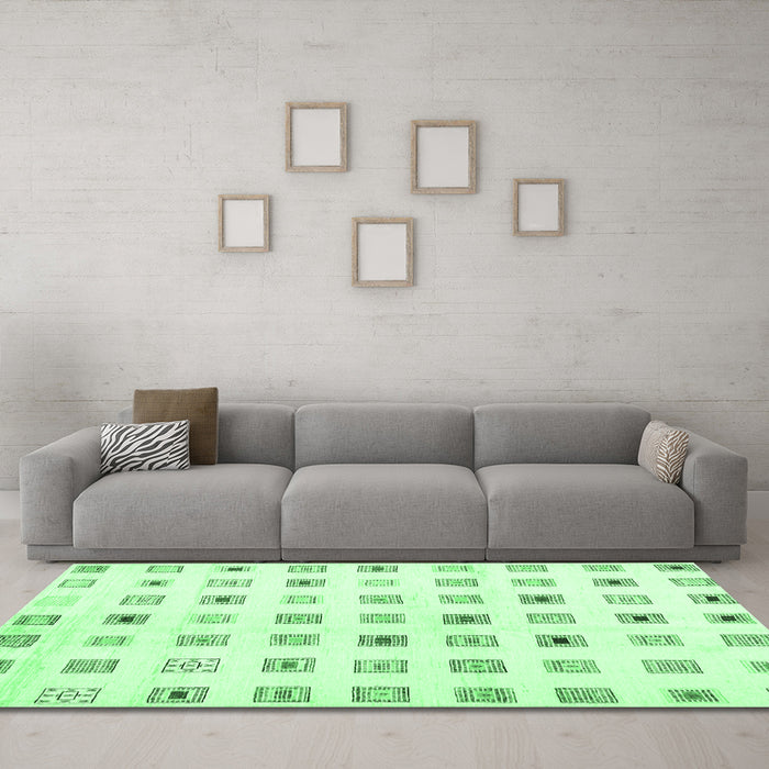 Machine Washable Solid Emerald Green Modern Area Rugs in a Living Room,, wshcon1597emgrn