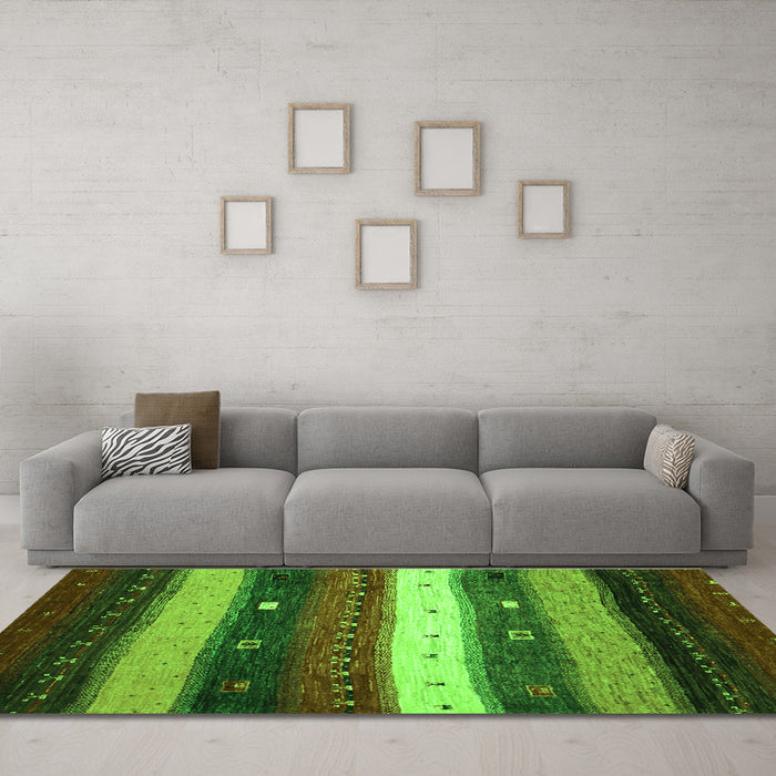 Machine Washable Abstract Green Contemporary Area Rugs in a Living Room,, wshcon1601grn