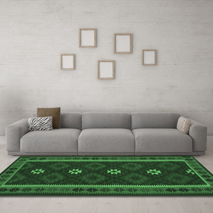 Machine Washable Oriental Emerald Green Traditional Area Rugs in a Living Room,, wshcon1602emgrn