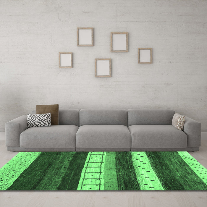 Machine Washable Abstract Emerald Green Contemporary Area Rugs in a Living Room,, wshcon1605emgrn