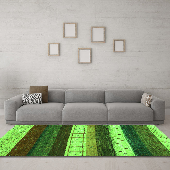 Machine Washable Abstract Green Contemporary Area Rugs in a Living Room,, wshcon1605grn